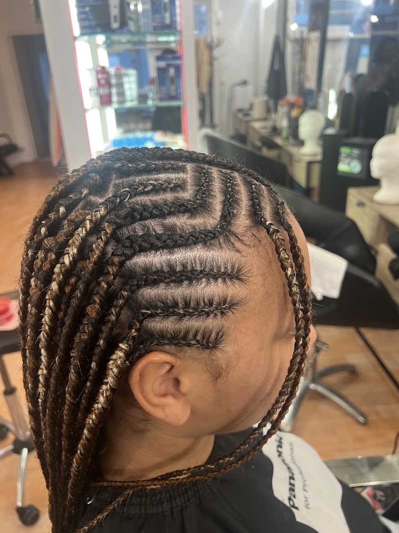 AKIBA - Coiffure Fougères - OneBooking