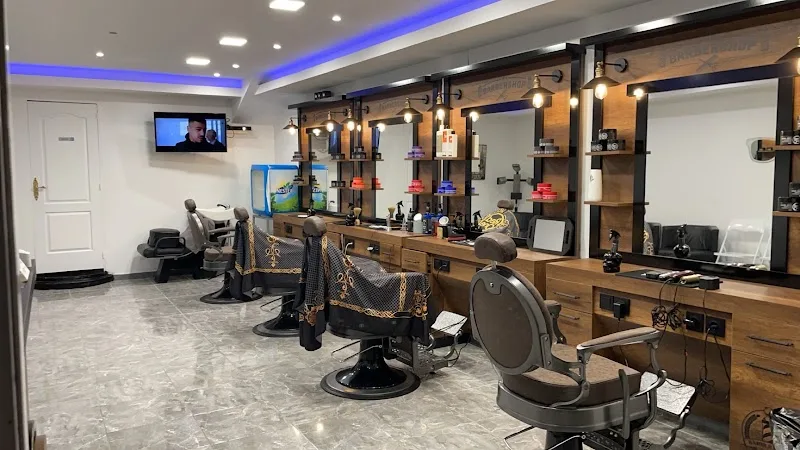 34th Barberstreet Salon De Coiffure Homme