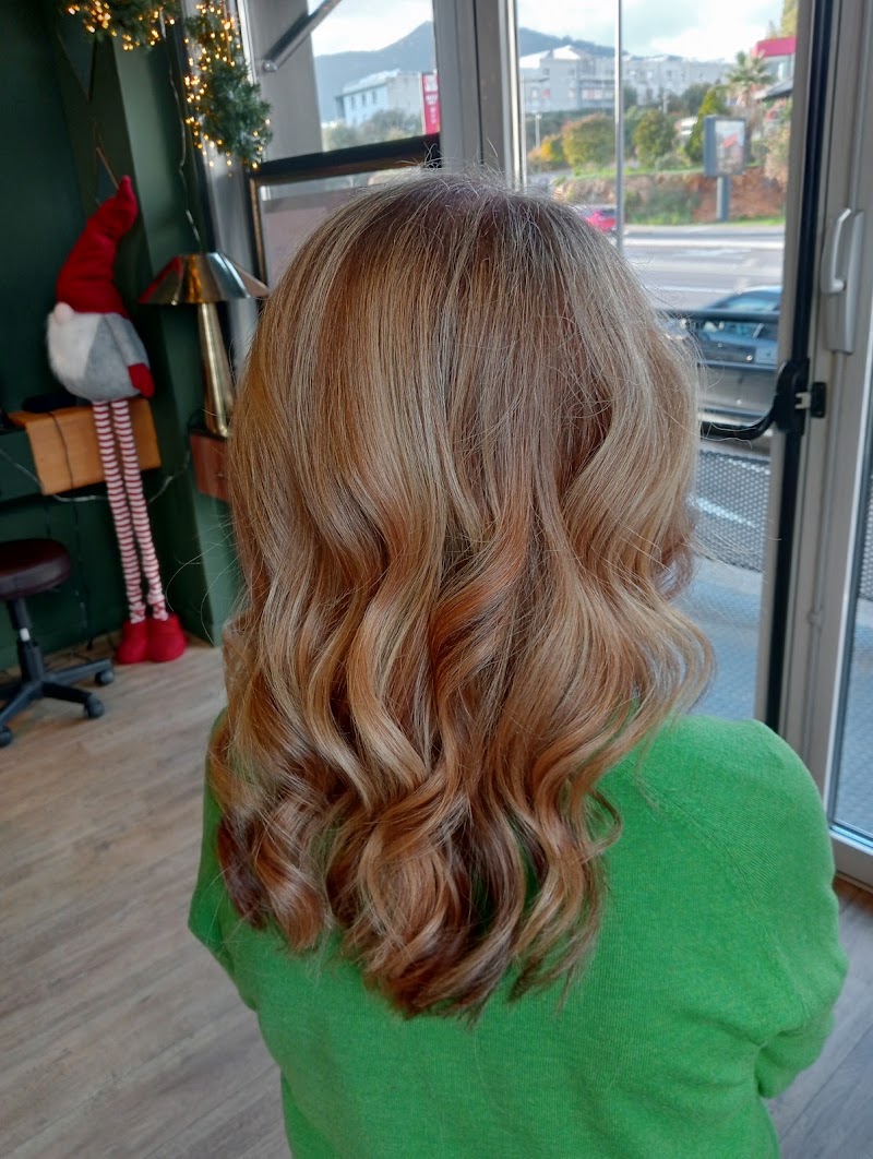 Le Petit Salon Coiffure - Coiffure Ajaccio - OneBooking