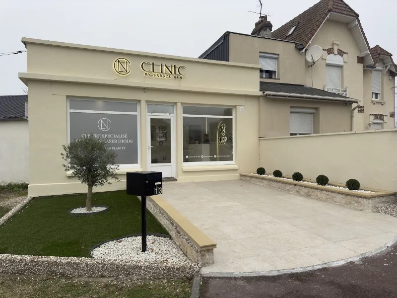 Clinic By Sassou Sun