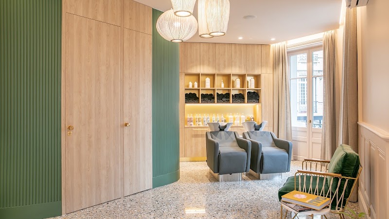 Linda Verron Coloriste - Coiffeur Saint-Étienne - Coiffure Saint-Étienne - OneBooking