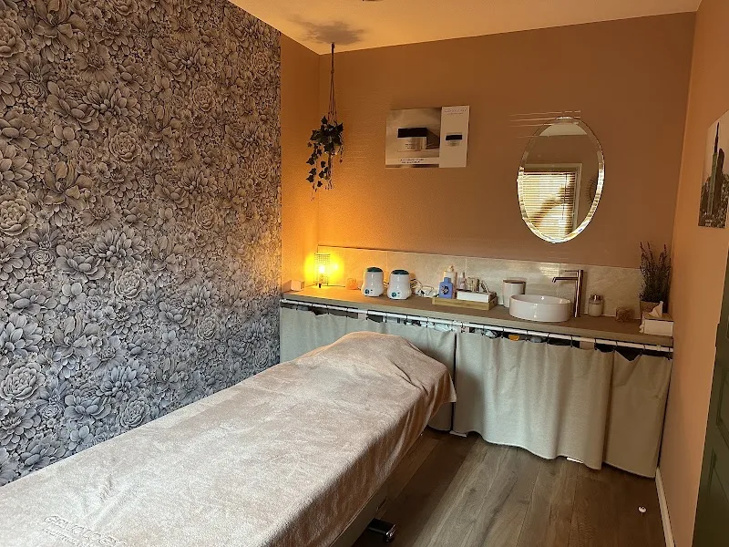 Le square des sens ( Méthode Renata França ) et ( Epilation définitive au Laser Diode ) Besançon
