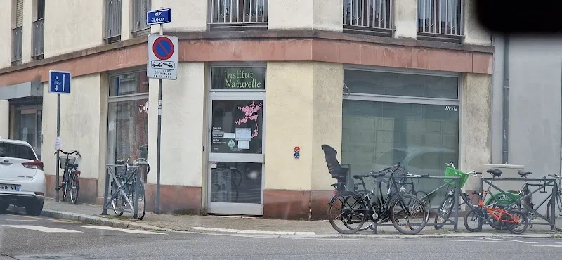 Institut naturelle - Sourcils & cils Strasbourg - Photo de couverture - OneBooking