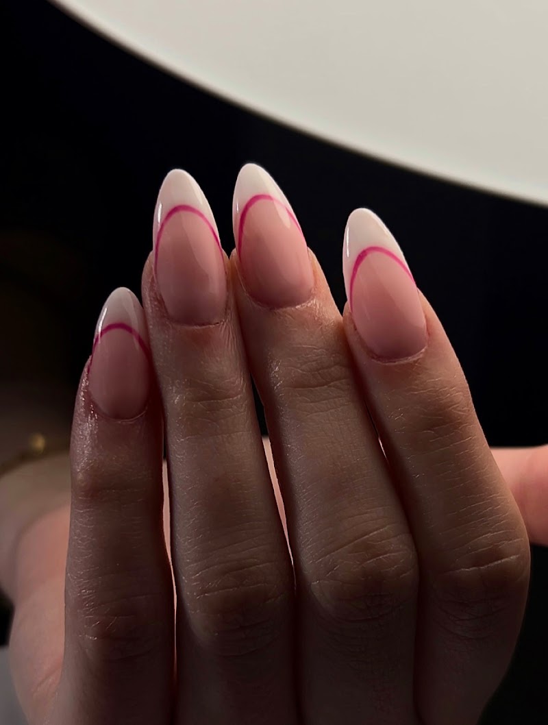 JOVANAILS - Coiffure Aurillac - OneBooking
