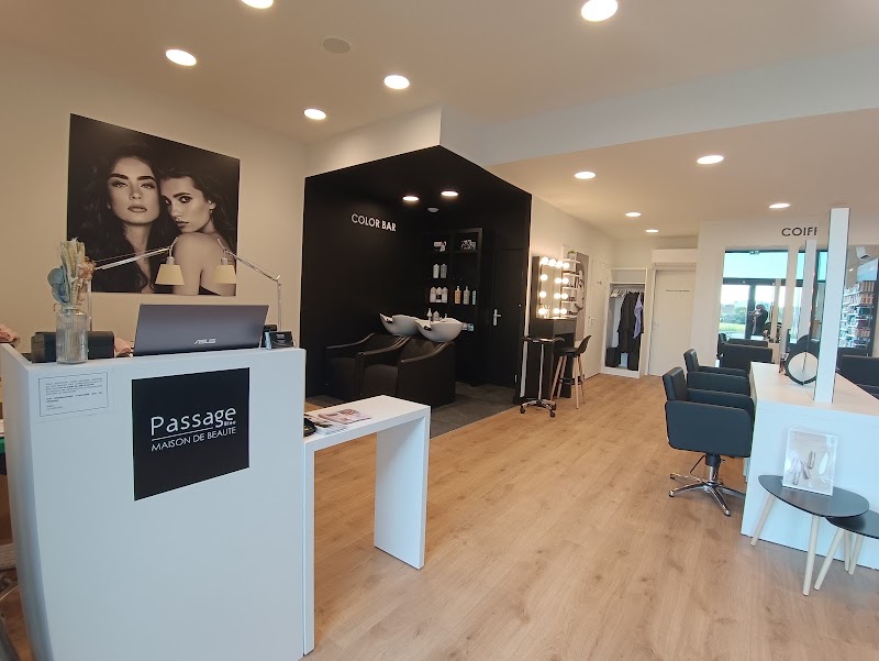 Passage Bleu Poitiers - Coiffure Poitiers - OneBooking