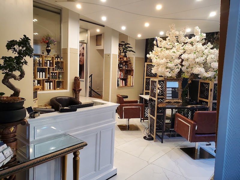 M.A.C Fly Studio - Coiffure Tours - OneBooking