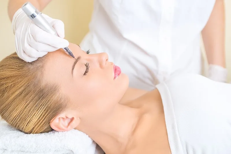 Sandra C. Maquillage Permanent - Maquillage Bordeaux - Photo de couverture - OneBooking