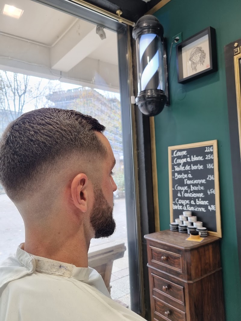 Enjoliveur Le Salon