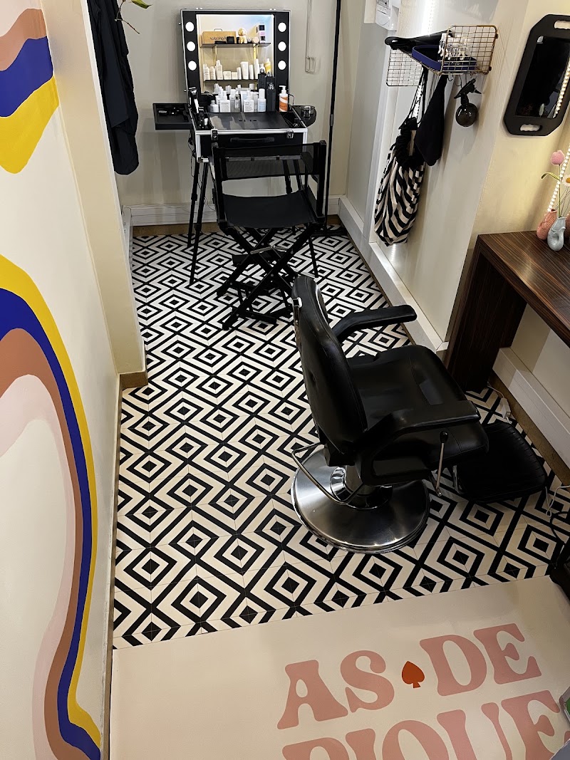 As de pique coiffeur Nantes - Coiffure Nantes - OneBooking