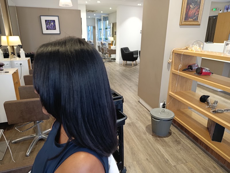 Dissemblance coiffure - Les Cheveux au Naturel - Coiffure Strasbourg - OneBooking