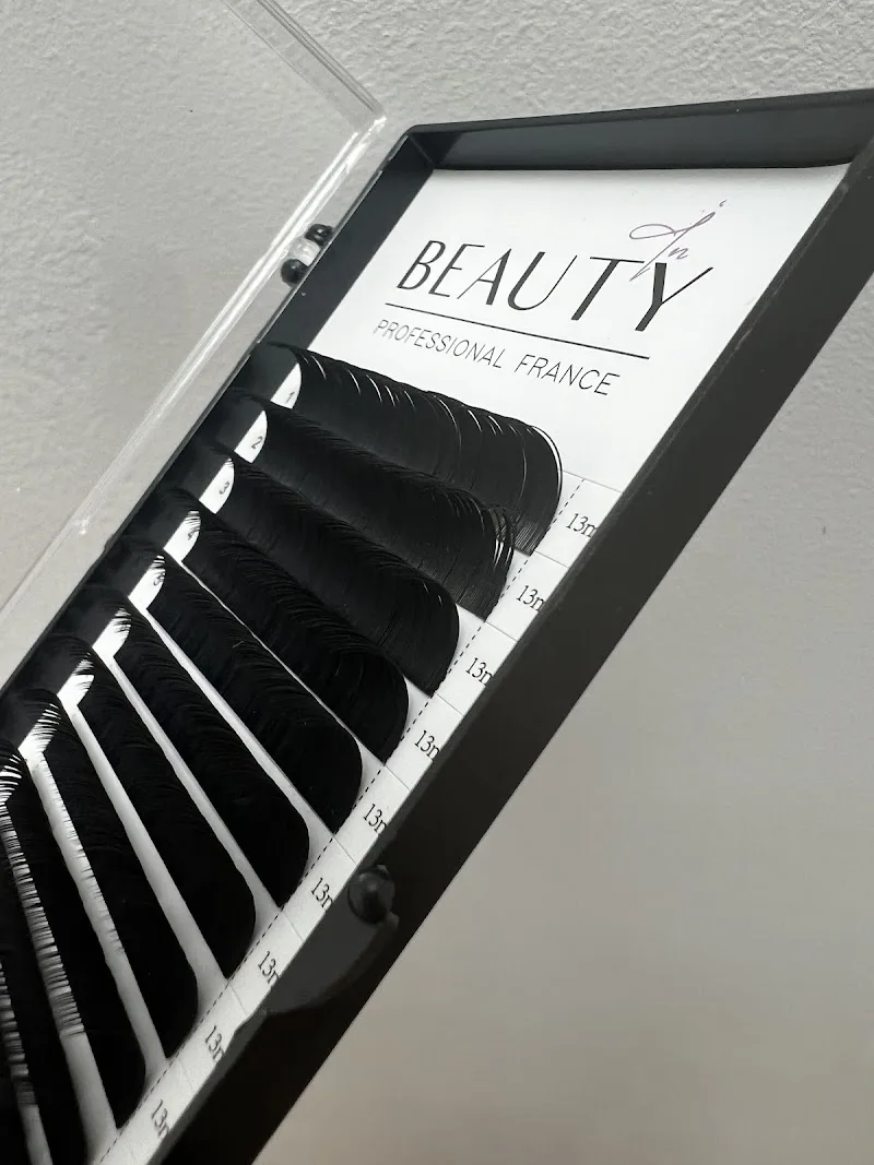 IN BEAUTY FORMATION - Extensions de cils & maquillage permanent