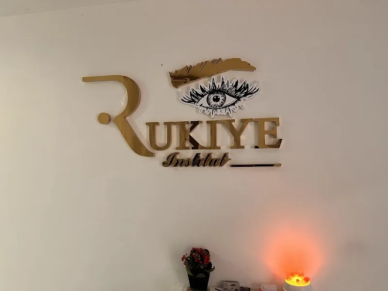 Rukiye Institut - Maquillage Strasbourg - Photo de couverture - OneBooking