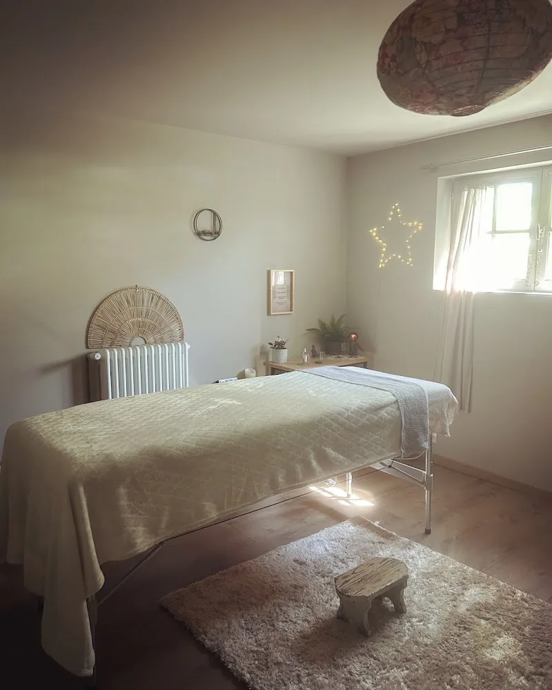 Jyoti - Lucie Truffaut - Massages/Kobido/Fleurs de Bach - Tours