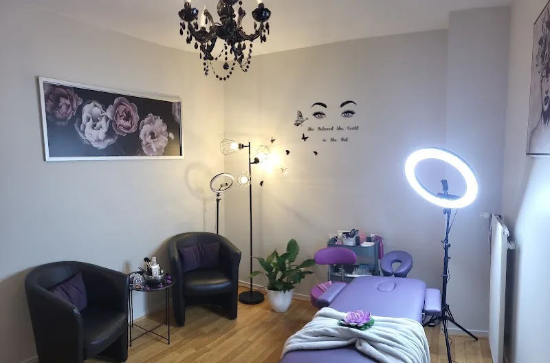 Hiba artbeauty - Maquillage permanent / extension de cils / Microneedling - Tours