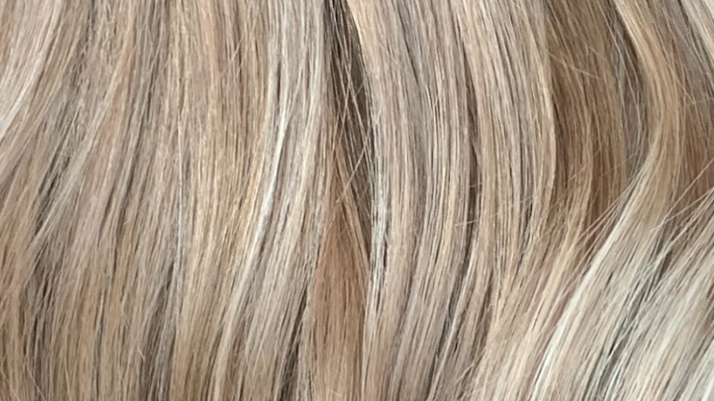 Axelle Brosse Hair Artist - Coiffure Saint-Étienne - OneBooking