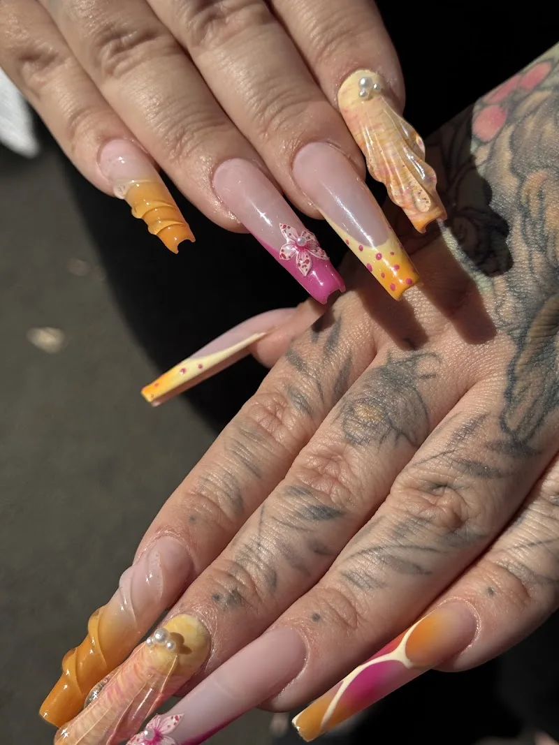 Iconic Nails 63 - Onglerie Clermont-Ferrand - Photo de couverture - OneBooking