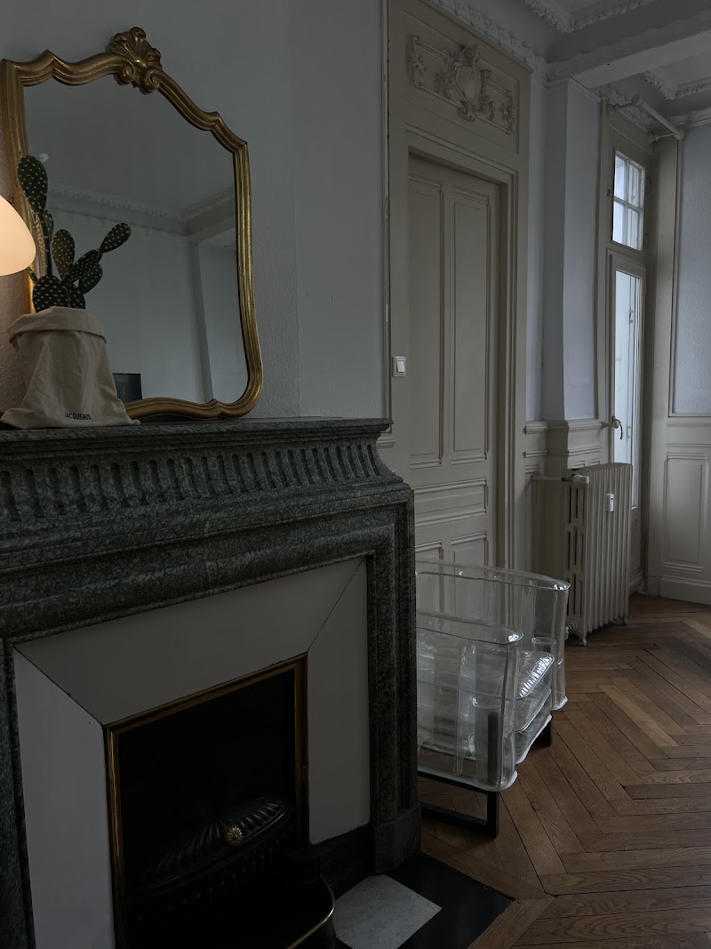 BAR A BRUSHING SELMA.D - Coiffure Saint-Étienne - OneBooking