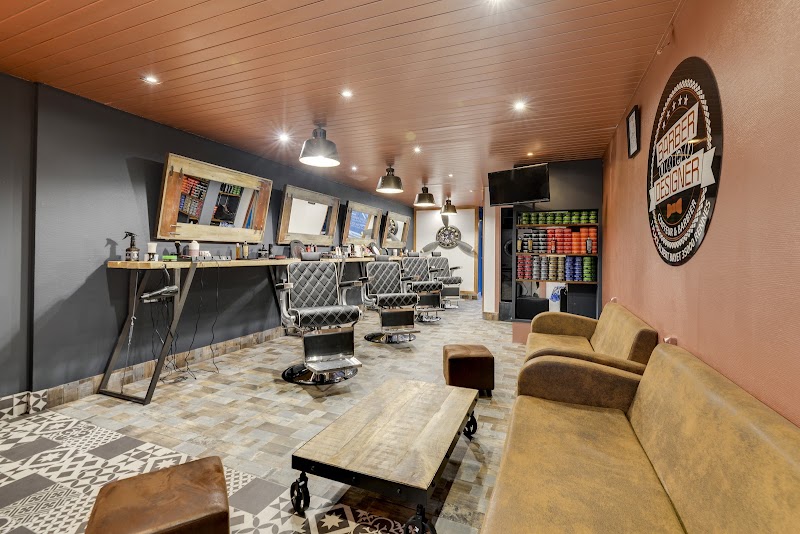 BARBER DESIGNER RENNES BREQUIGNY- Coiffeur Rennes - Barbier Rennes - Salon de coiffure Rennes - Barber Shop Rennes - Coiffure Rennes - OneBooking