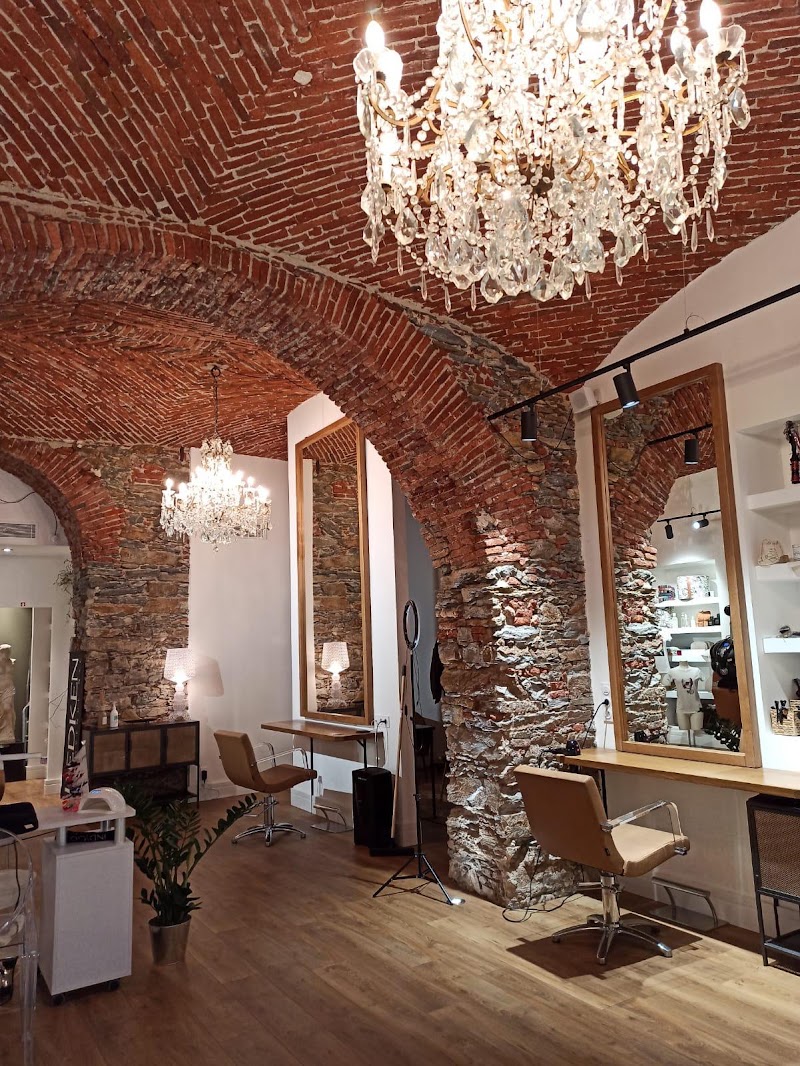 Isa... Maurizi Coiffure - Coiffure Bastia - OneBooking