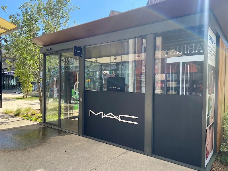 MAC Cosmetics