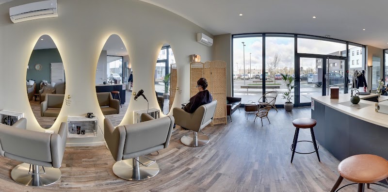 NAT'ATTITUDE - Village de Mercy - SALON DE COIFFURE, VISAGISTE, STYLISTE, CREATEUR DE TENDANCE - Coiffure Metz - OneBooking