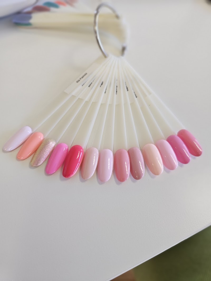 MADAME Z BASTIA (MME.Z) ONGLES, STOP TABAC ALCOOL SUCRE - Coiffure Bastia - OneBooking