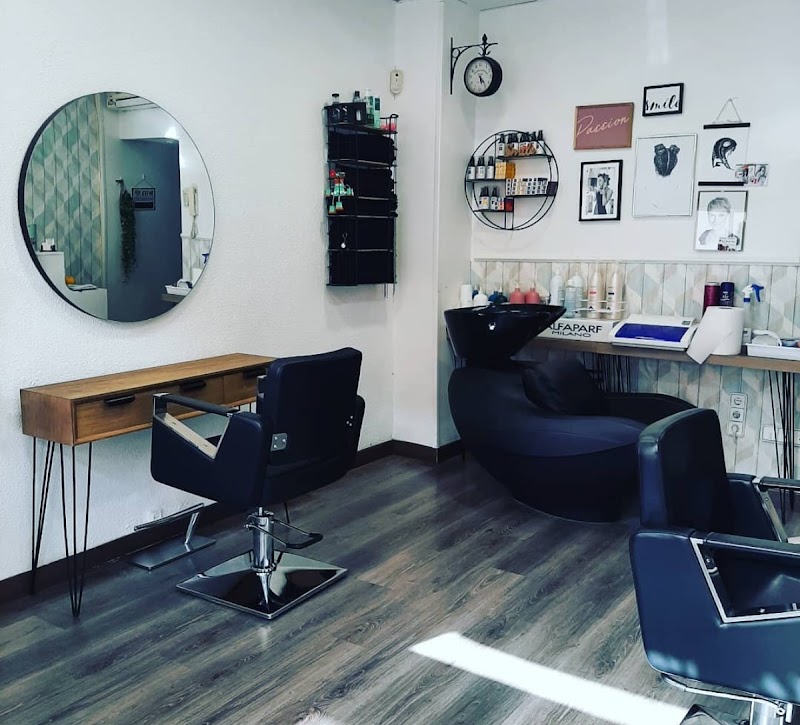 Peluquería Zoe del Valle - Coiffure Valladolid - OneBooking