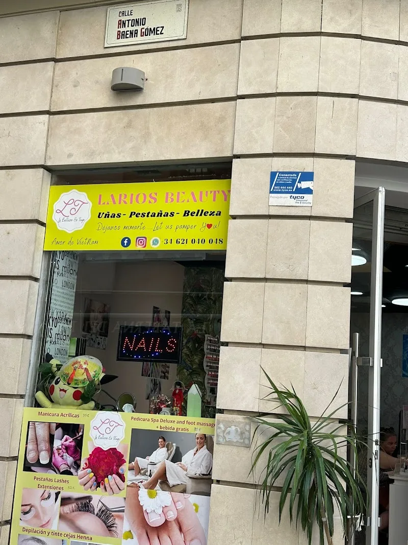 Larios Beauty Nails and Lashes in Málaga central - Institut de beauté Málaga - OneBooking