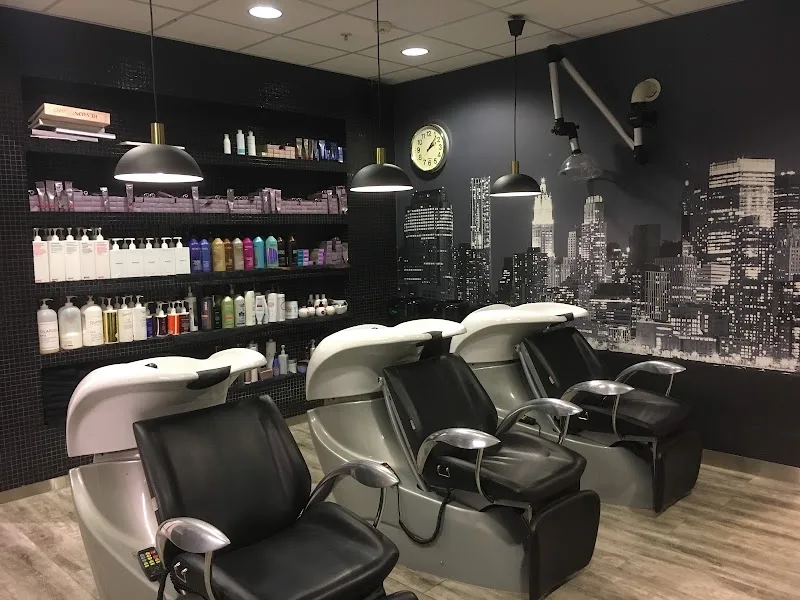 Maja's Salong- Sørlandssenteret - Coiffure Kristiansand - OneBooking