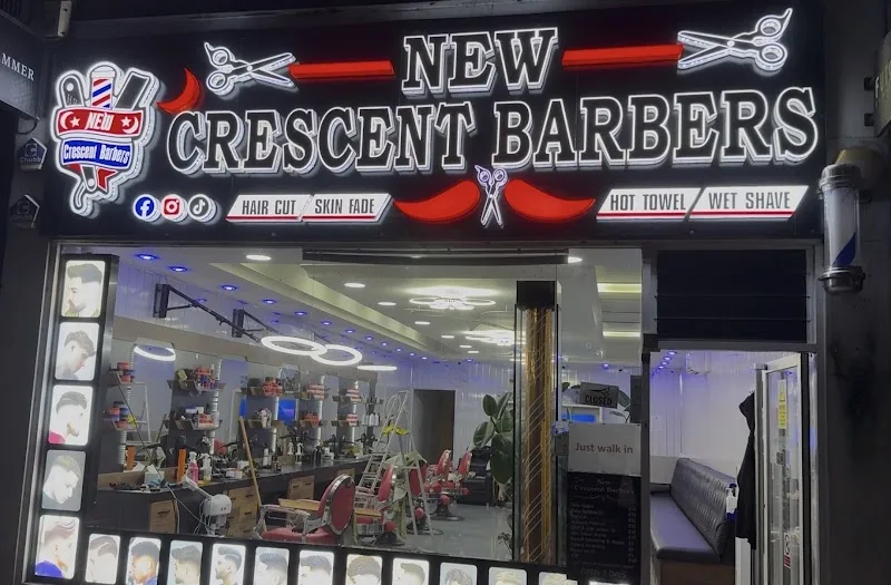 New Crescent Barbers - Coiffure Plymouth - OneBooking