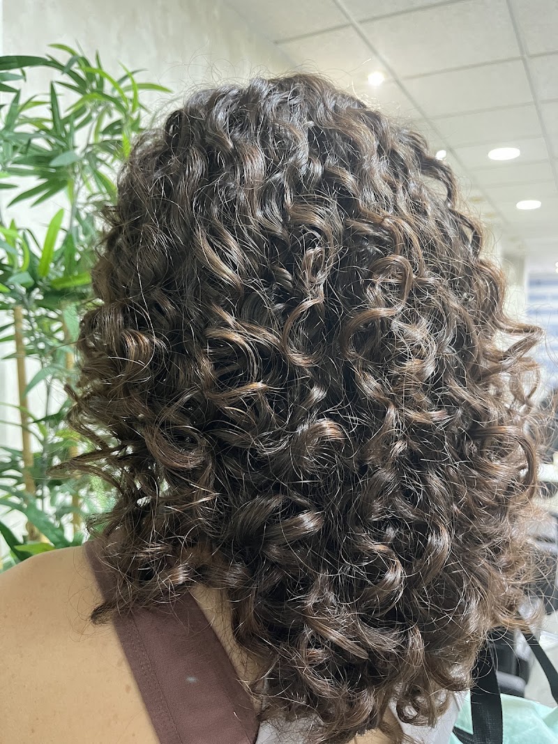 Mundo De Rizos Valencia - Coiffure València - OneBooking