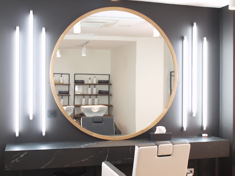 StudioC Valencia - Peluquería - Coiffure València - OneBooking