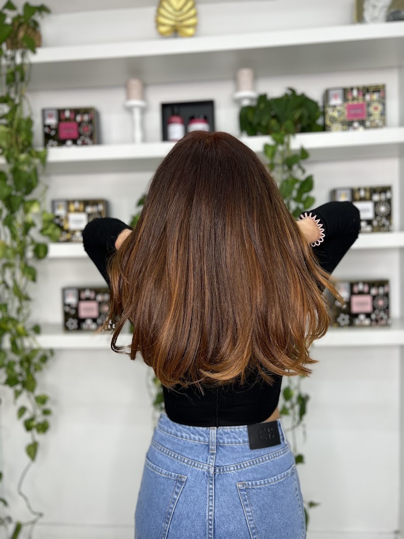 Mad Hair - Coiffure Barcelona - OneBooking