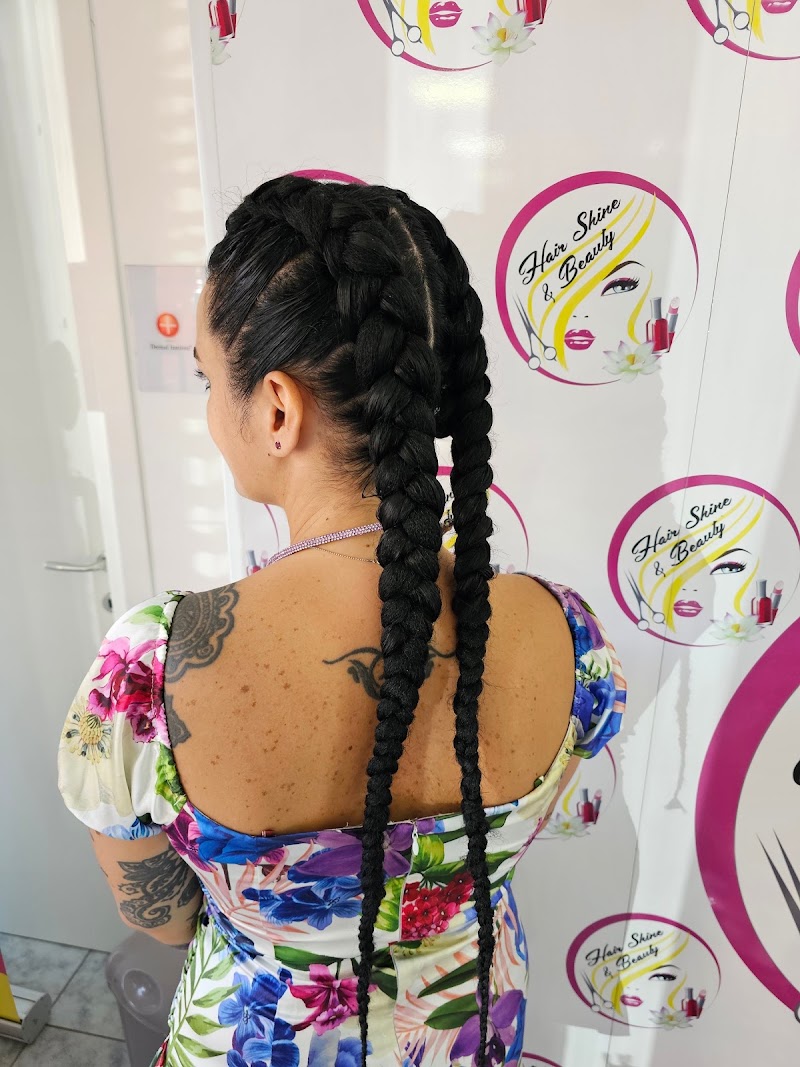Hair Shine Parrucchiera & Estetista (uomo/donna) - Coiffure Latina - OneBooking