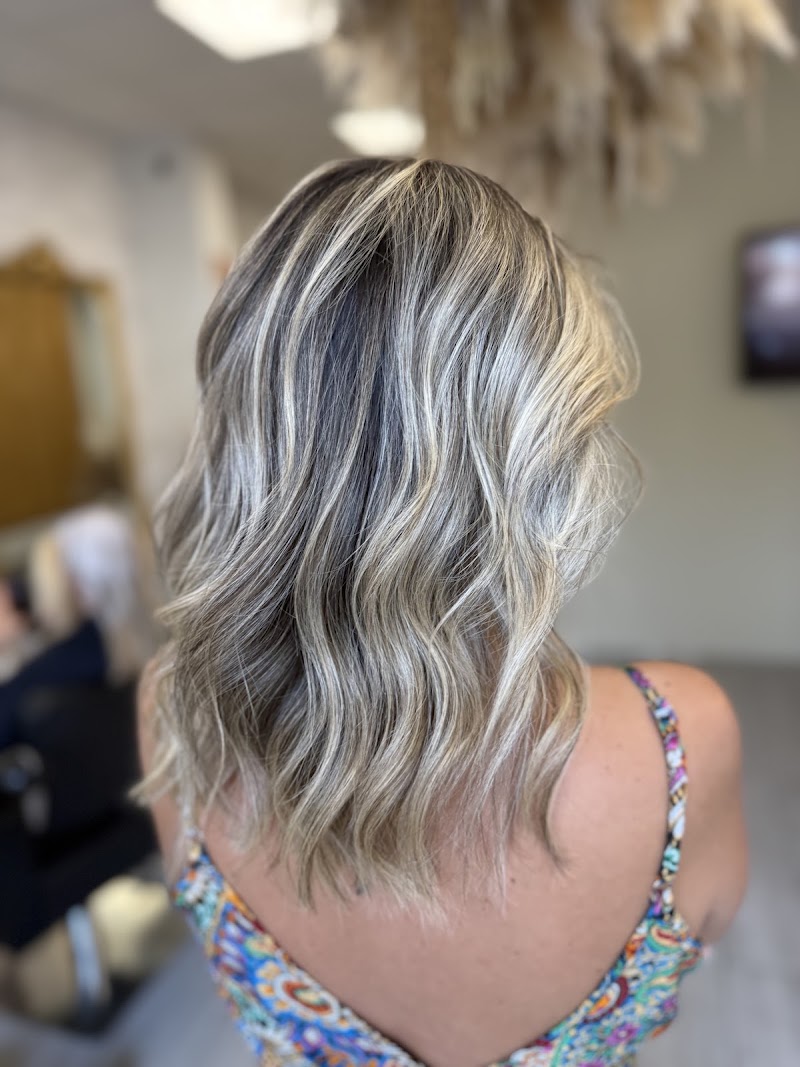 Balayage y Mechas Valencia ı Pamola Sanchez - Coiffure València - OneBooking
