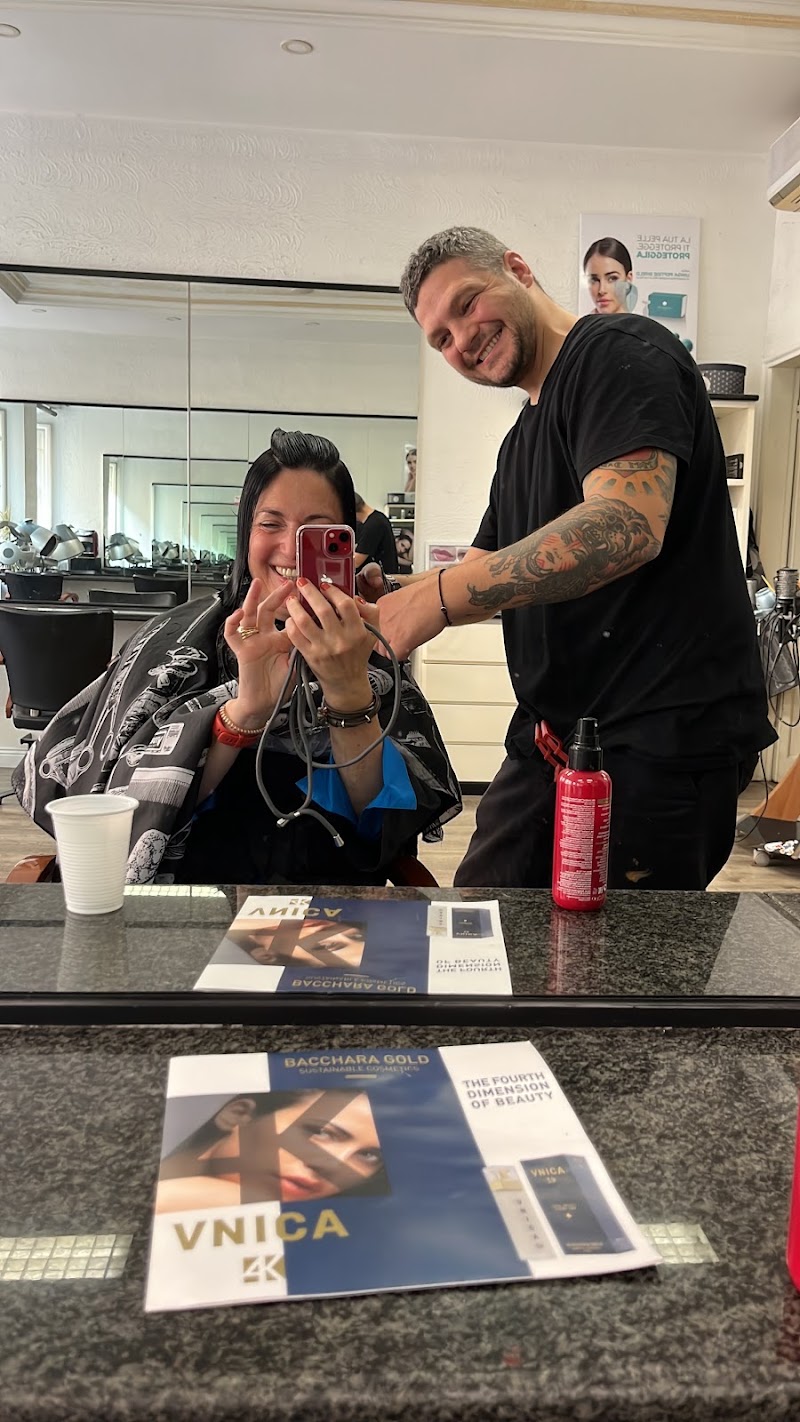 De Luca Coiffeur - Coiffure Rome - OneBooking