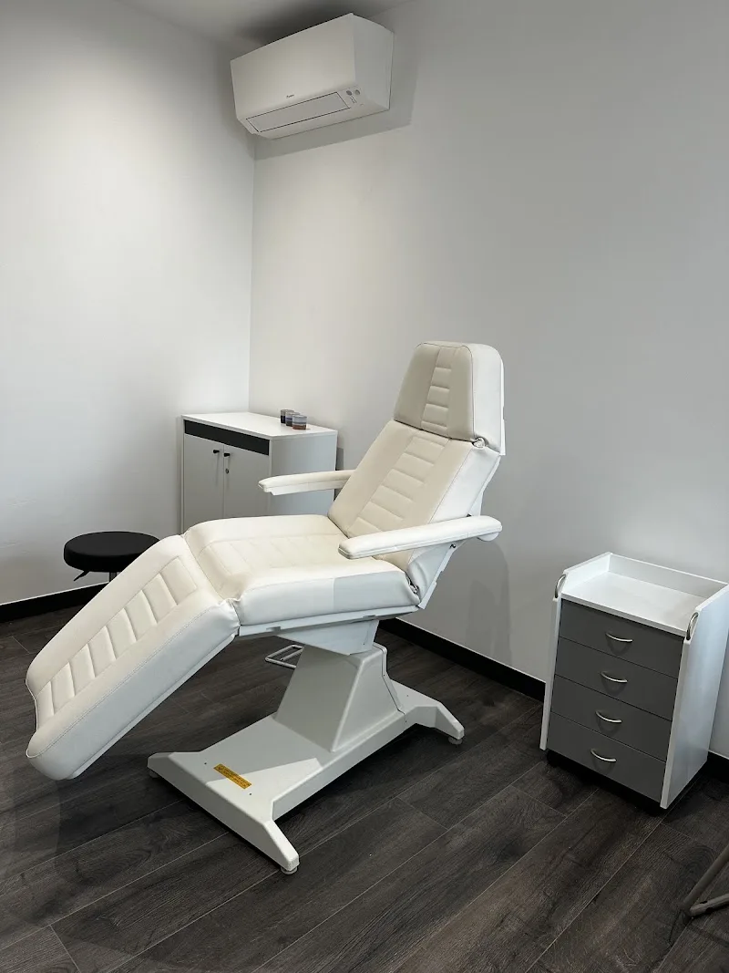 Mati Pédi - Massage La Louvière - OneBooking