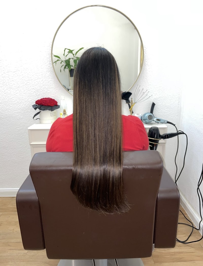 Friseursalon Alexia - Coiffure Düsseldorf - OneBooking