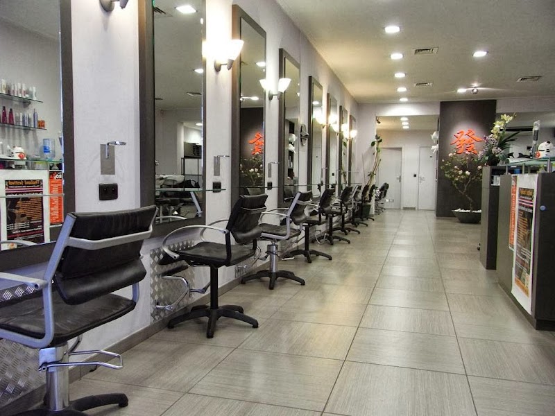 Tommy Y. passion for hair ✂ - Coiffure Antwerp - OneBooking