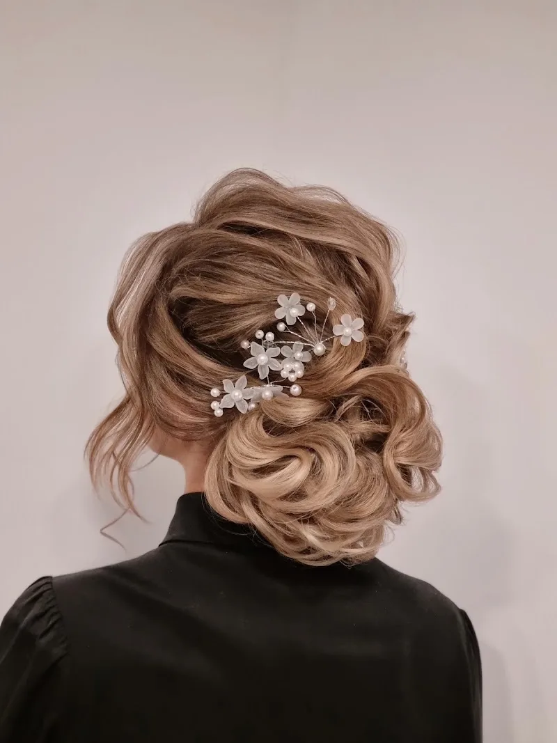 Salon Ambience