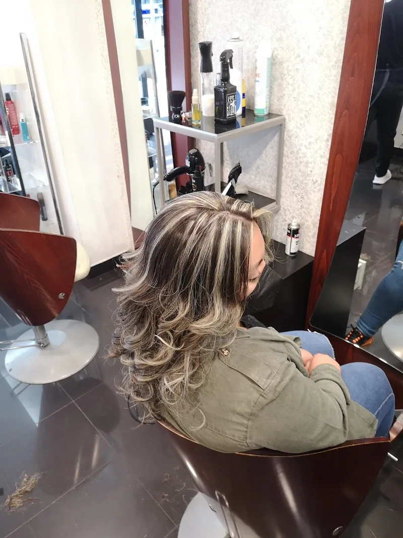 Peluqueros J & M Bilbao
