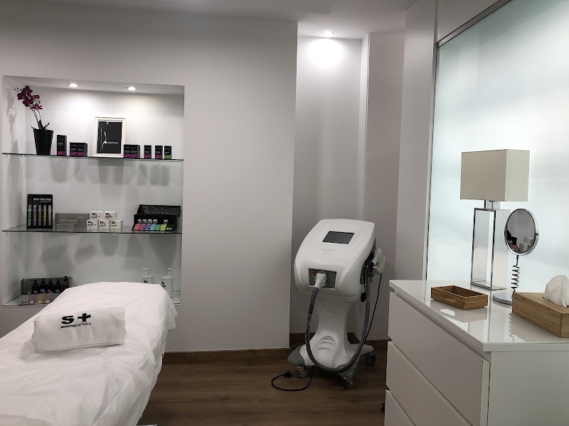 Clínica Bellezone Almería
