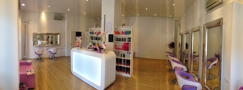 Chiccc...Hair Salon di Ester Bucciarelli Parrucchieri - Coiffure Bologna - OneBooking