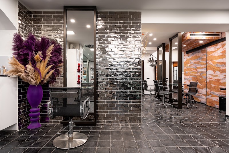 Renato Firenze - Coiffure Florence - OneBooking