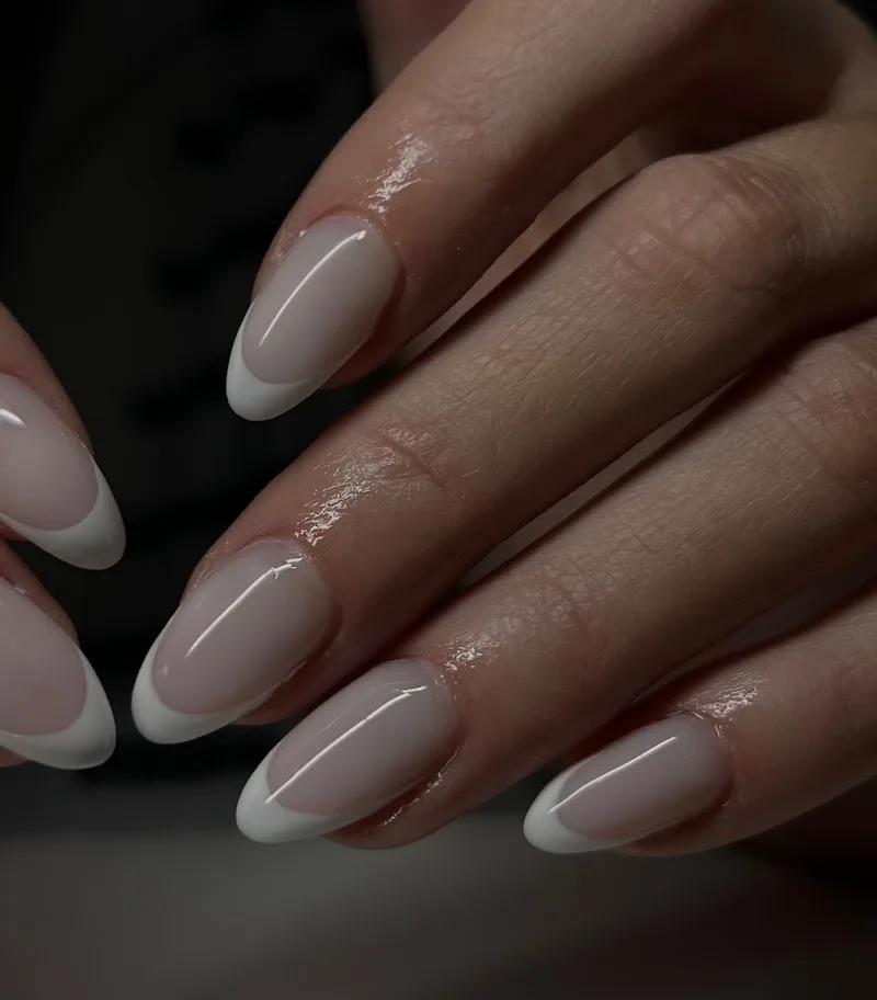 Makemynailzz - Onglerie Bordeaux - Photo de couverture - OneBooking