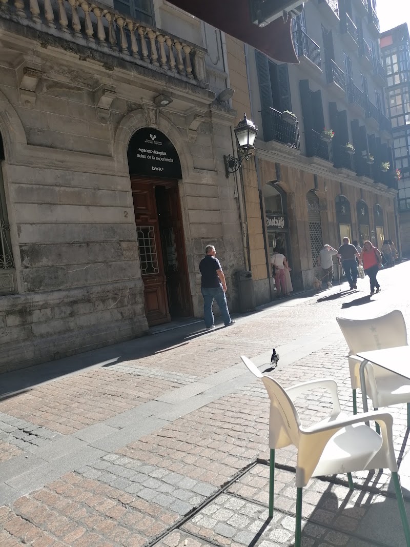 Peluquería Ana Rico Estilistas - Coiffure Bilbao - OneBooking