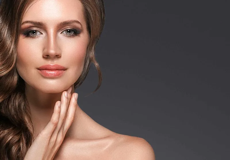 Aesophy Excellence Clinic - Clínica Medicina Estética - Esthétique Málaga - OneBooking
