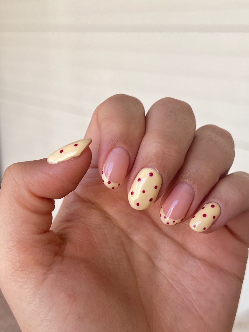 Manos de Seda AP - Manicura y Pedicura en Almería