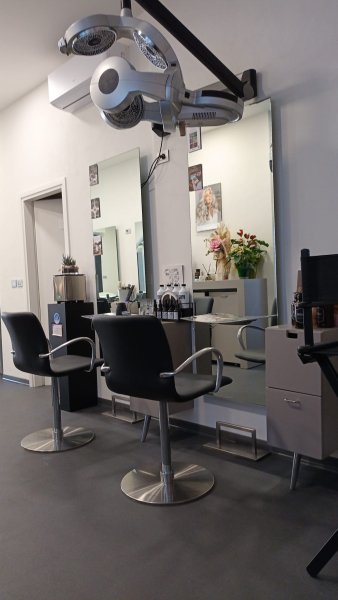 FJ beauty salon - Coiffure Forlì - OneBooking