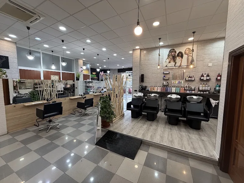 Peluquería y Estética en Málaga - Grupo Almagro - Esthétique Málaga - OneBooking